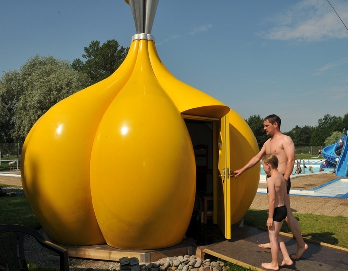 6042401-sauna.jpg